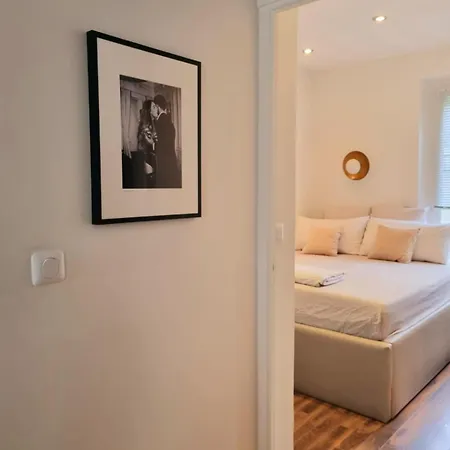 De Charme Dans Les Batignolles Apartment Paris