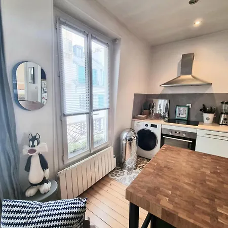 De Charme Dans Les Batignolles 아파트