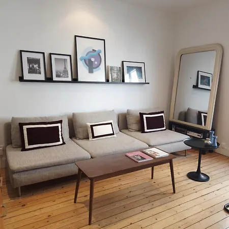 Appartement De Charme Dans Les Batignolles *