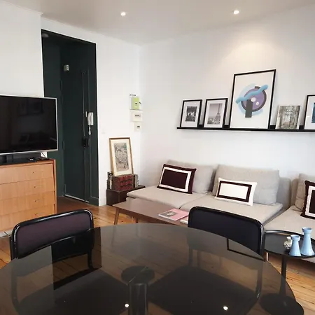 Appartement De Charme Dans Les Batignolles